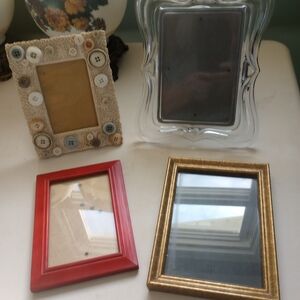 Lot of 4 picture frames
